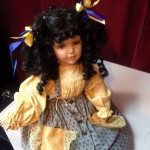 VTG PORCELAIN DOLL Cathay 1-5000 22” Black Hair